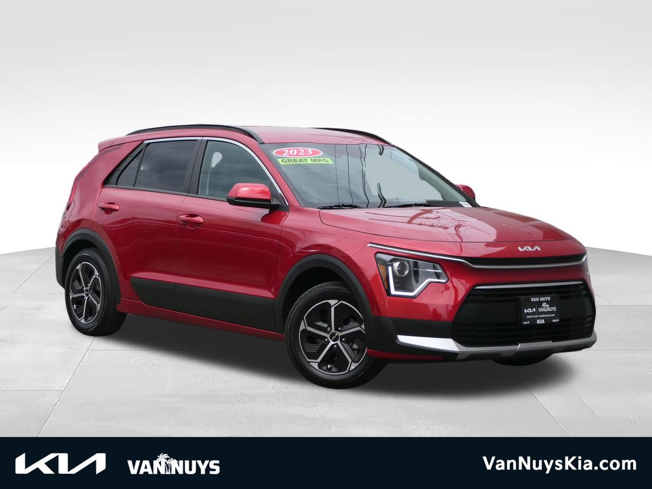 Used 2023 Kia Niro LX