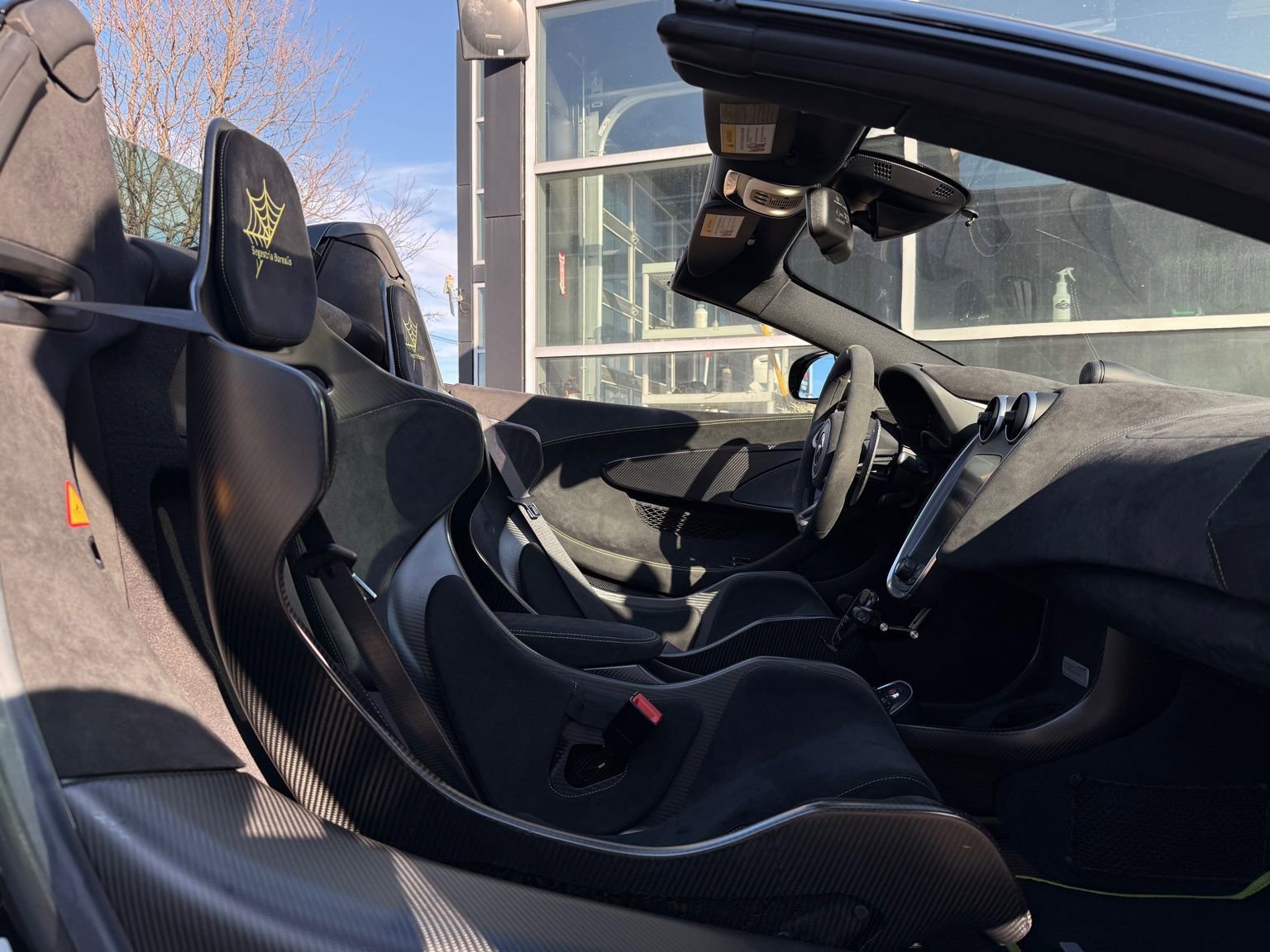 Used 2020 McLaren 600LT Spider photo 24