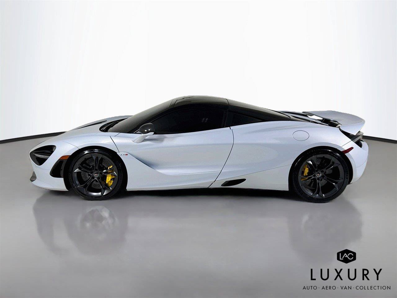 Used 2018 McLaren 720S Performance photo 8