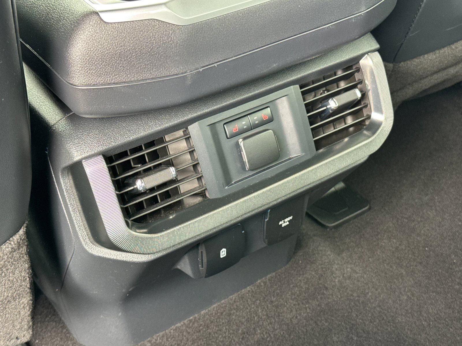 2024 Ford F150 Platinum