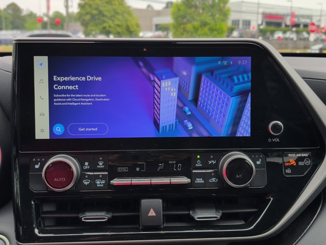 2025 Toyota Highlander XLE