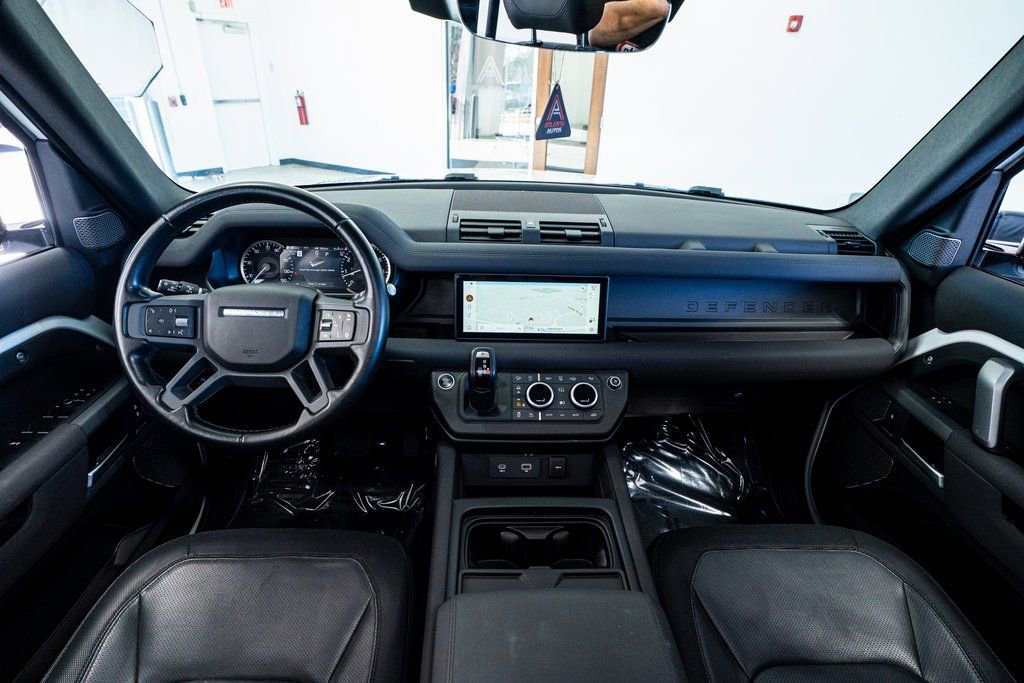 2023 Land Rover Defender 110 X-Dynamic SE