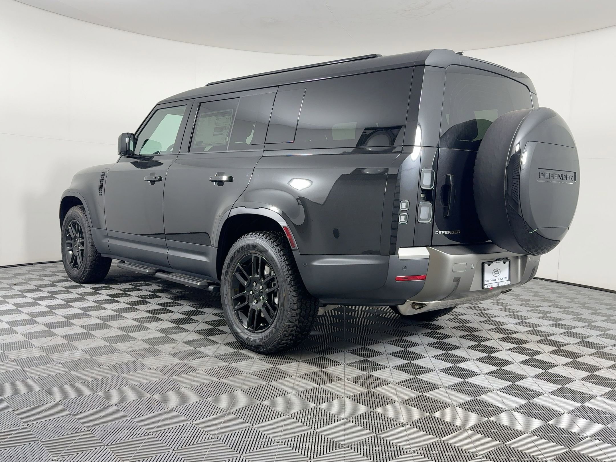 2026 Land Rover Defender 130 S