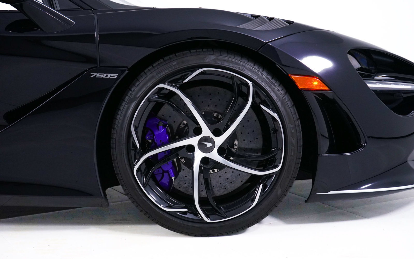 Used 2024 McLaren 750S Spider photo 16