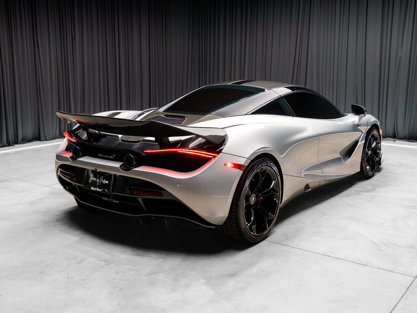 Used 2019 McLaren 720S photo 37