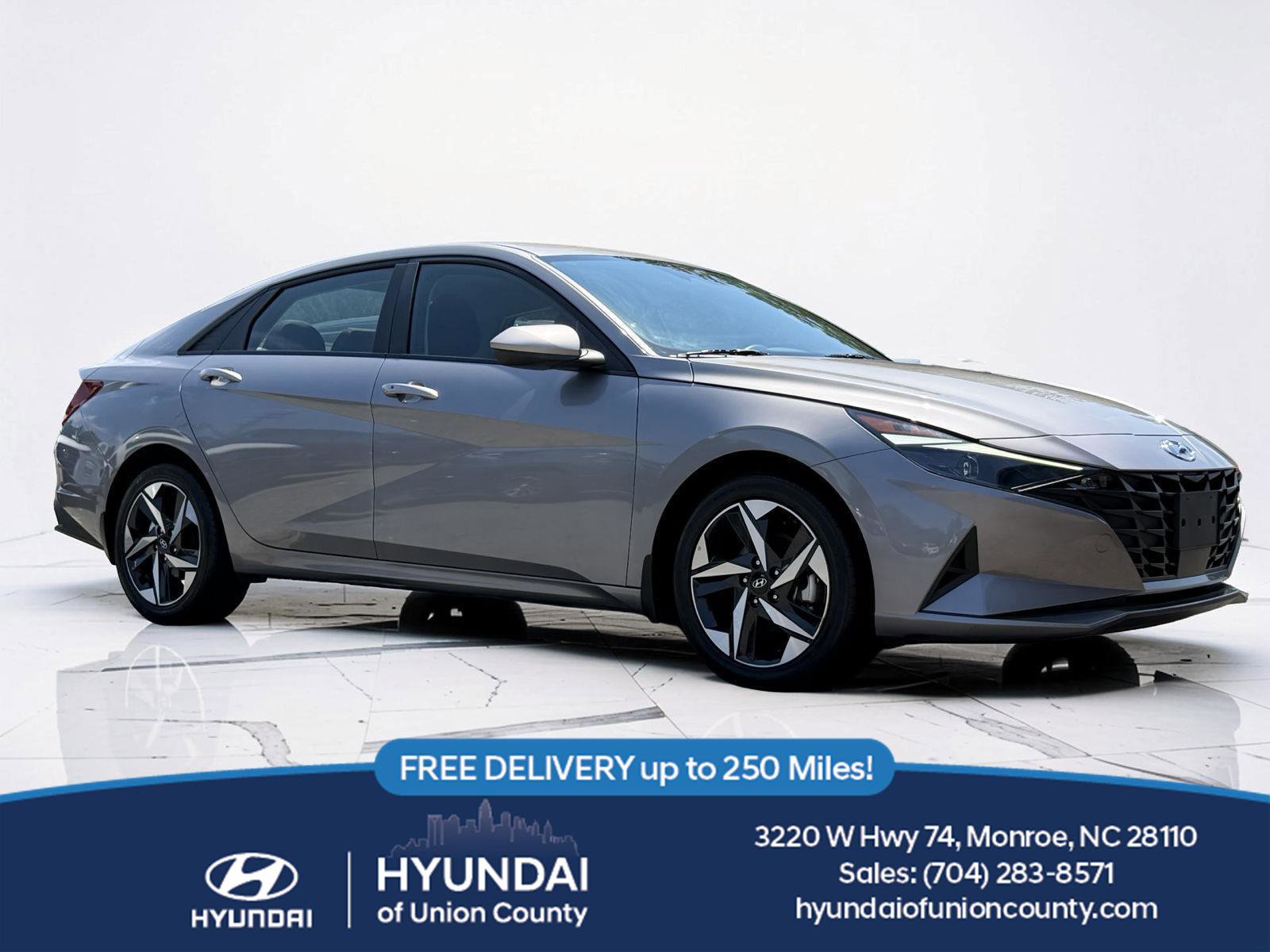 Used 2023 Hyundai Elantra SEL w/ Convenience Package