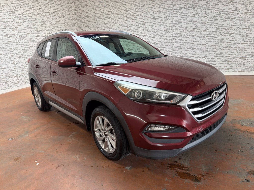 Used 2017 Hyundai Tucson SE w/ SE Popular Package 02
