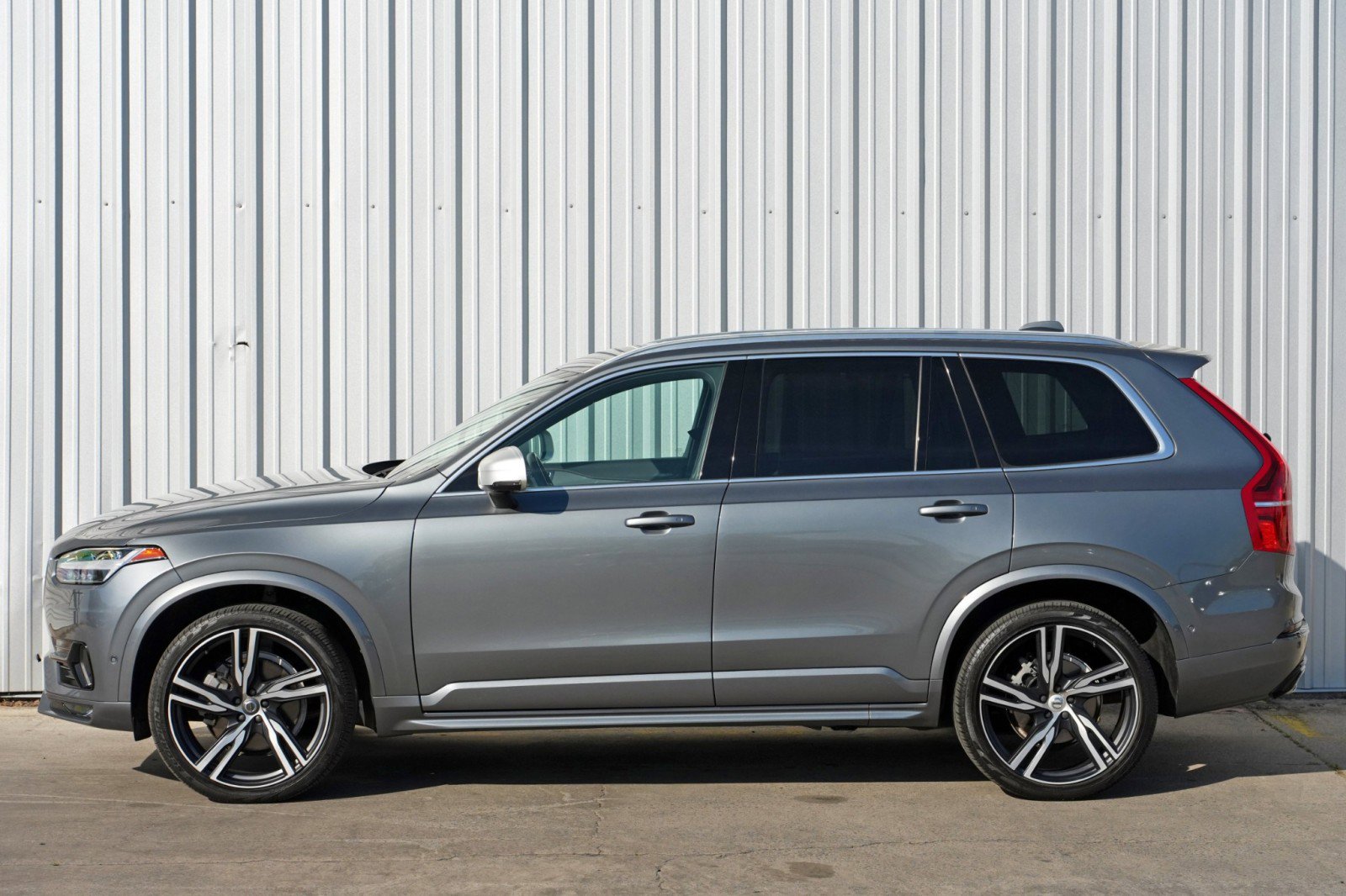 2019 Volvo Xc90 T6 R-Design