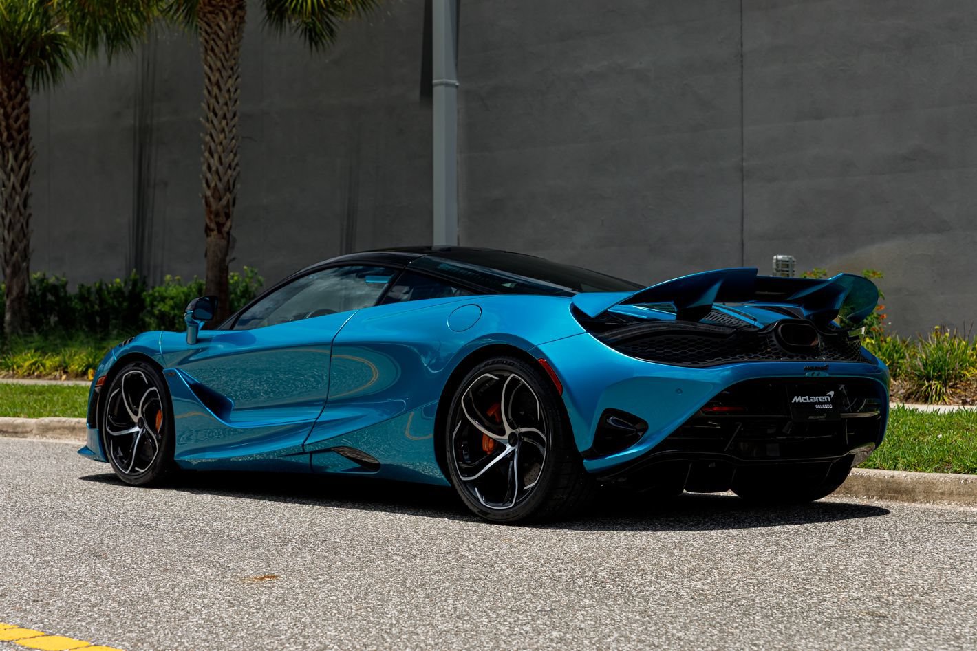 Used 2025 McLaren 750S photo 25