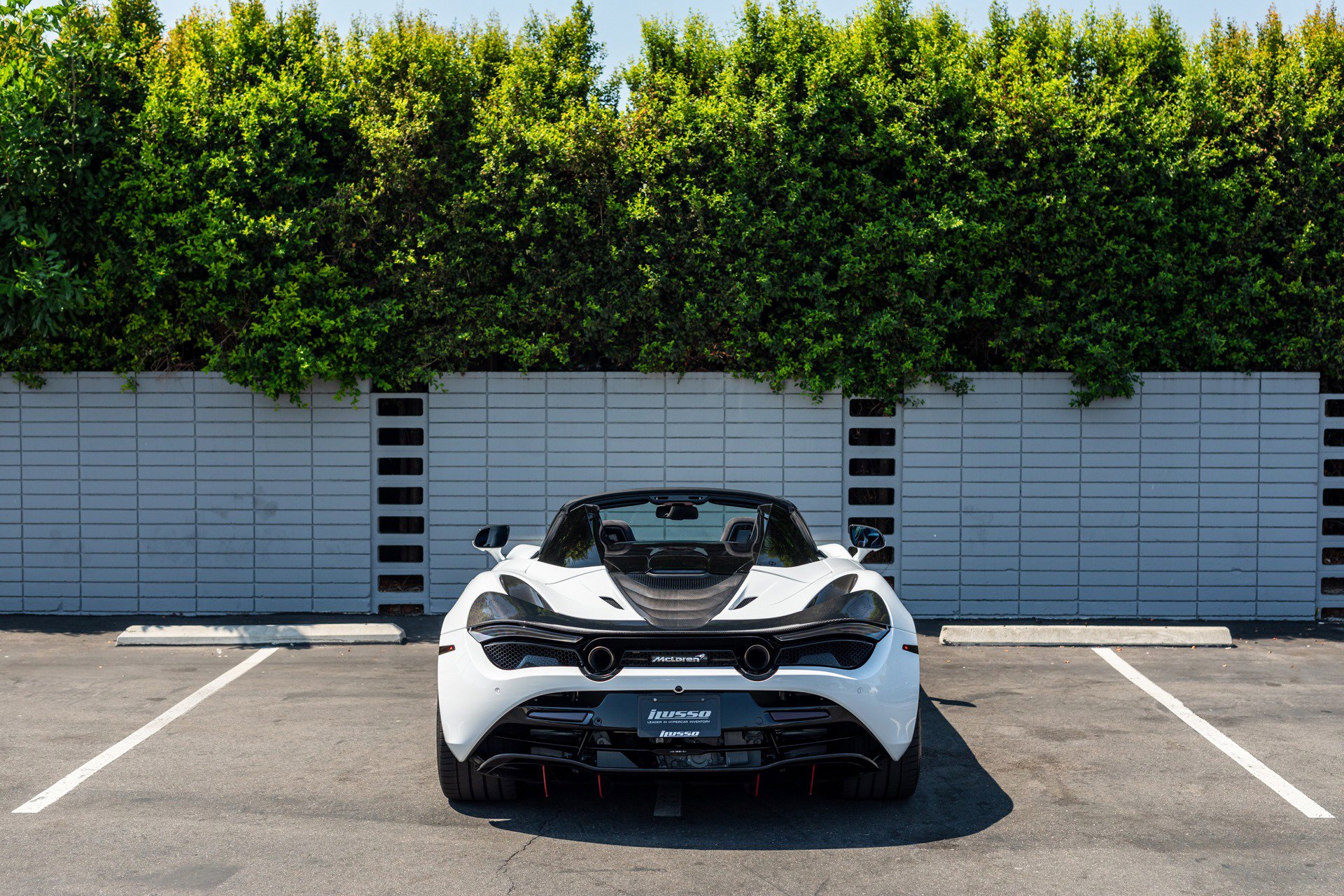 Used 2020 McLaren 720S Performance photo 18