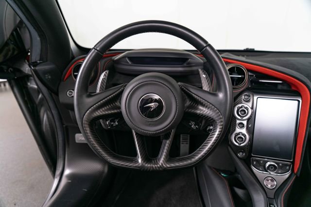 Used 2021 McLaren 720S Performance photo 17