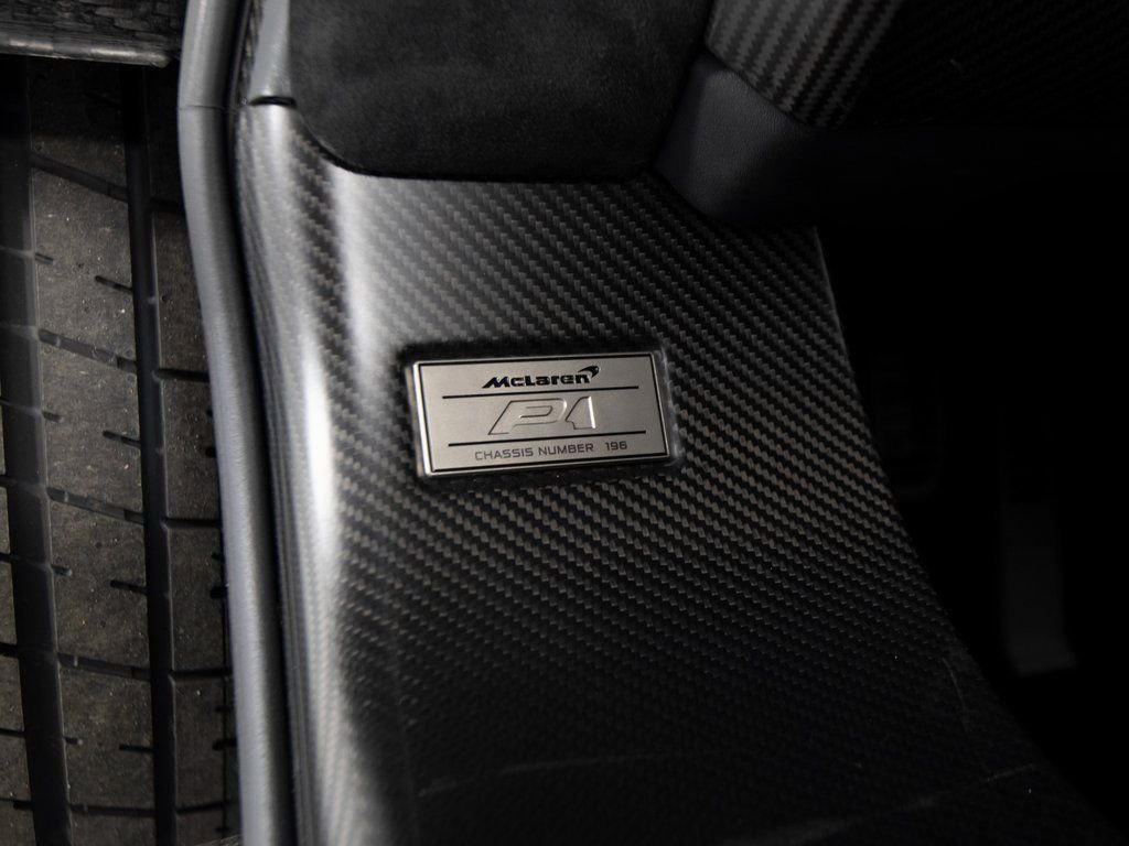 Used 2015 McLaren P1 photo 24