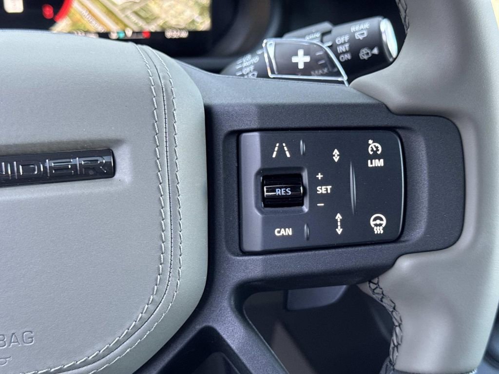 2025 Land Rover Defender 110