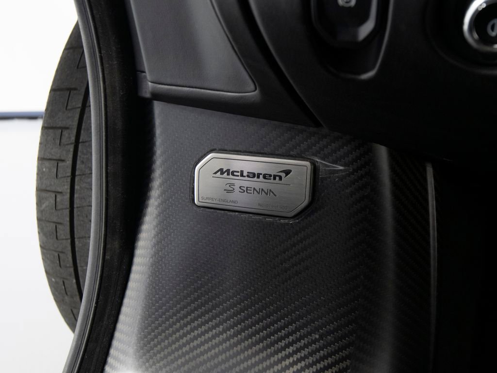Used 2019 McLaren Senna photo 30
