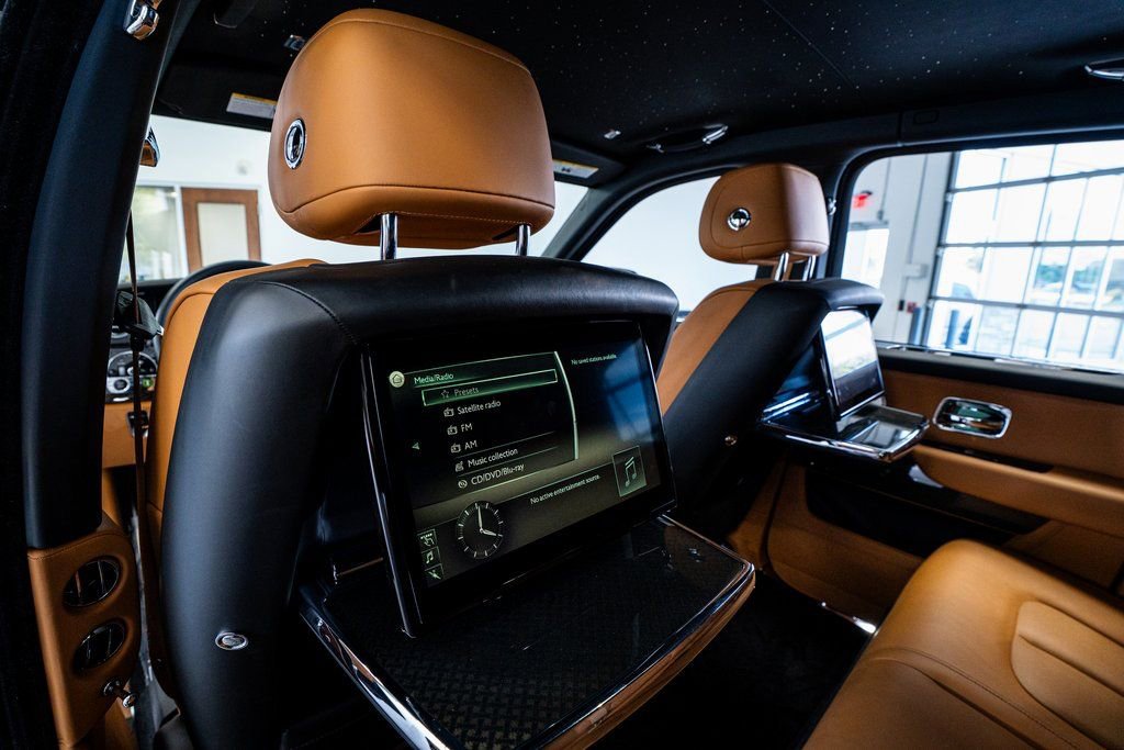 2022 Rolls-Royce Cullinan Black Badge