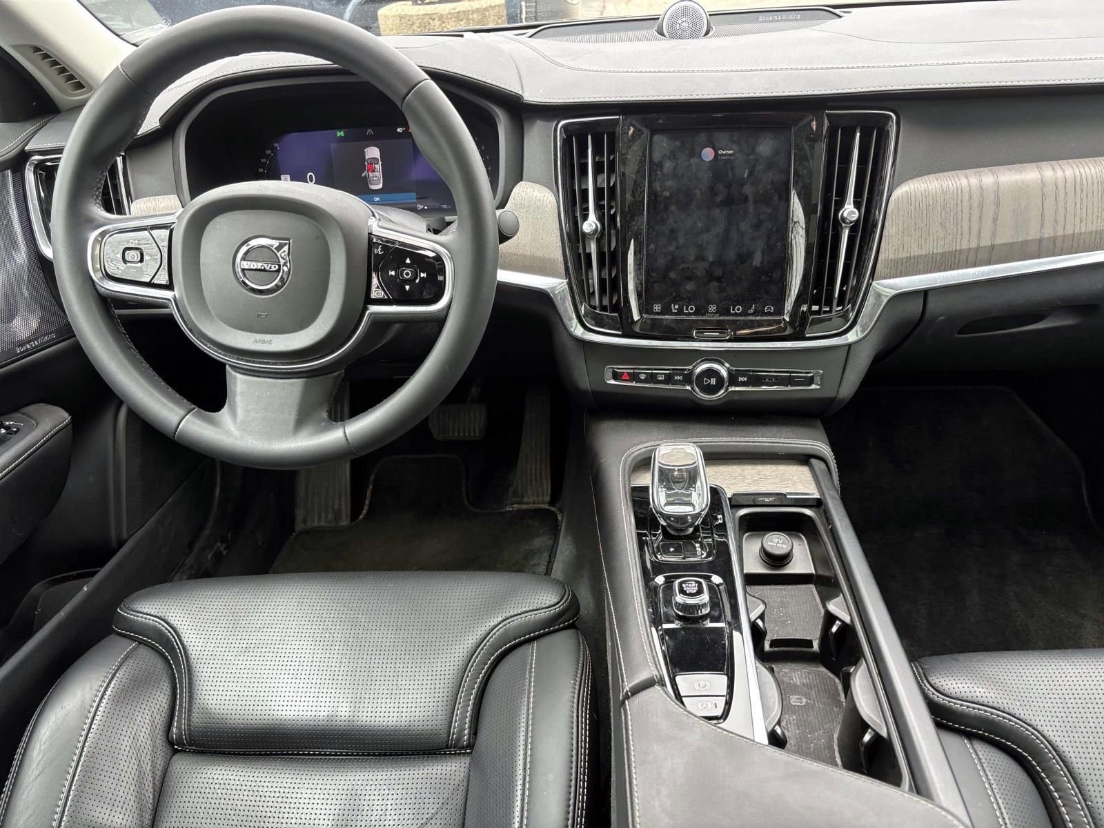 2023 Volvo S90 B6 Ultimate