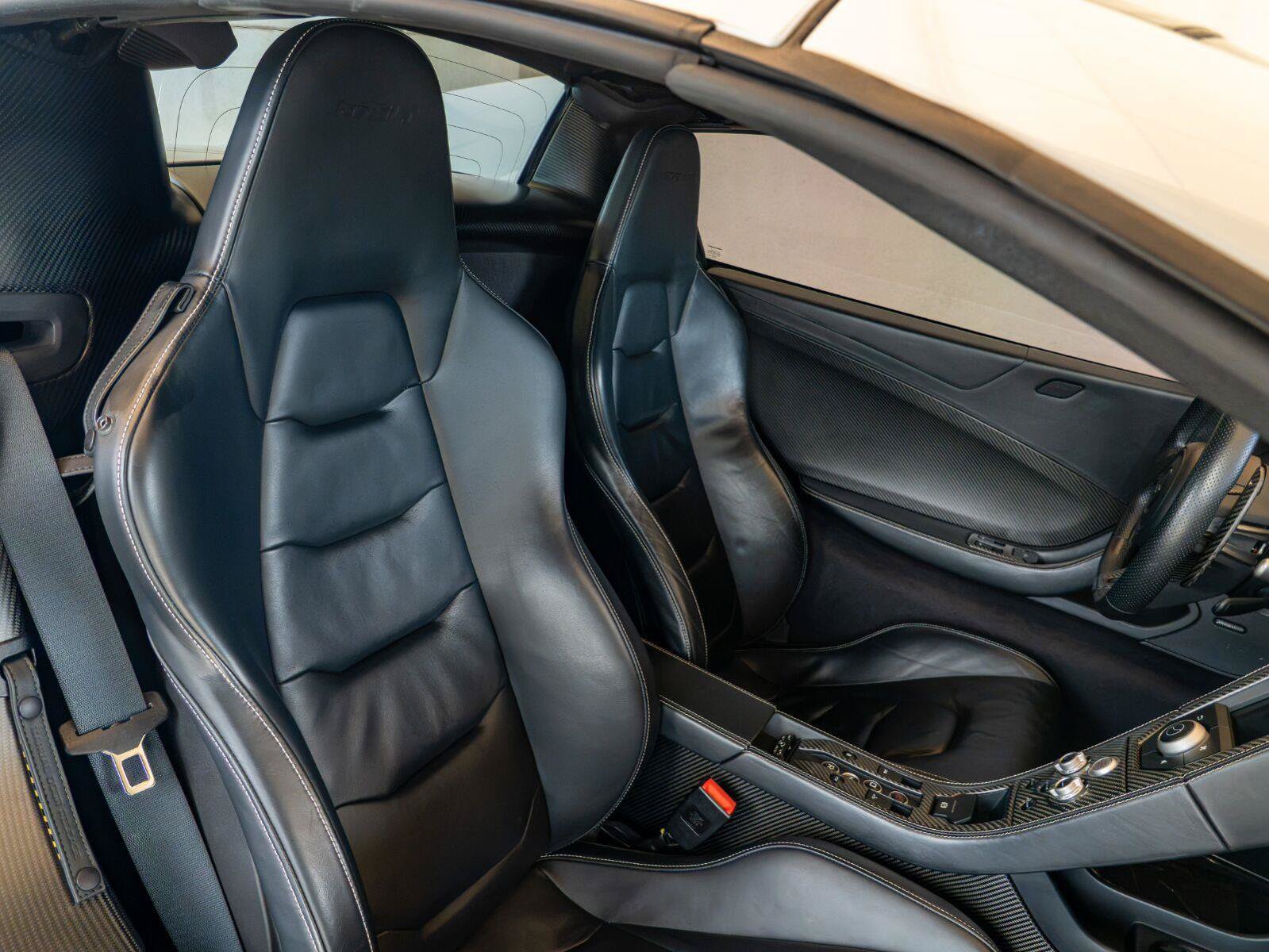 Used 2016 McLaren 675LT Spider photo 23