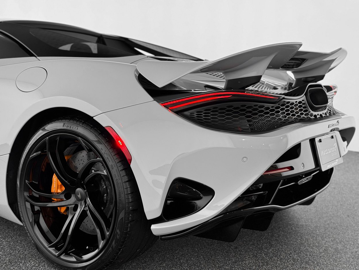 Used 2026 McLaren 750S Spider photo 49