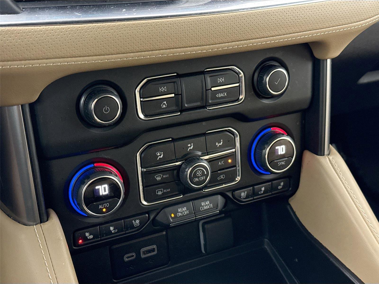 2024 Chevrolet Suburban Premier