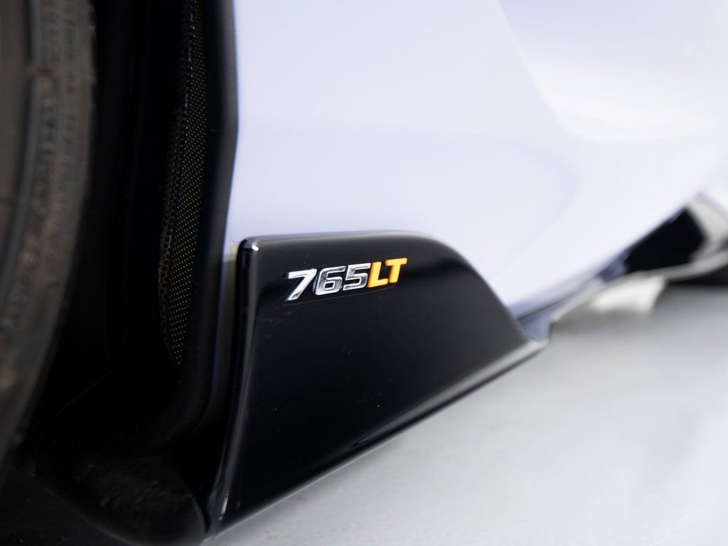 Used 2021 McLaren 765LT photo 39