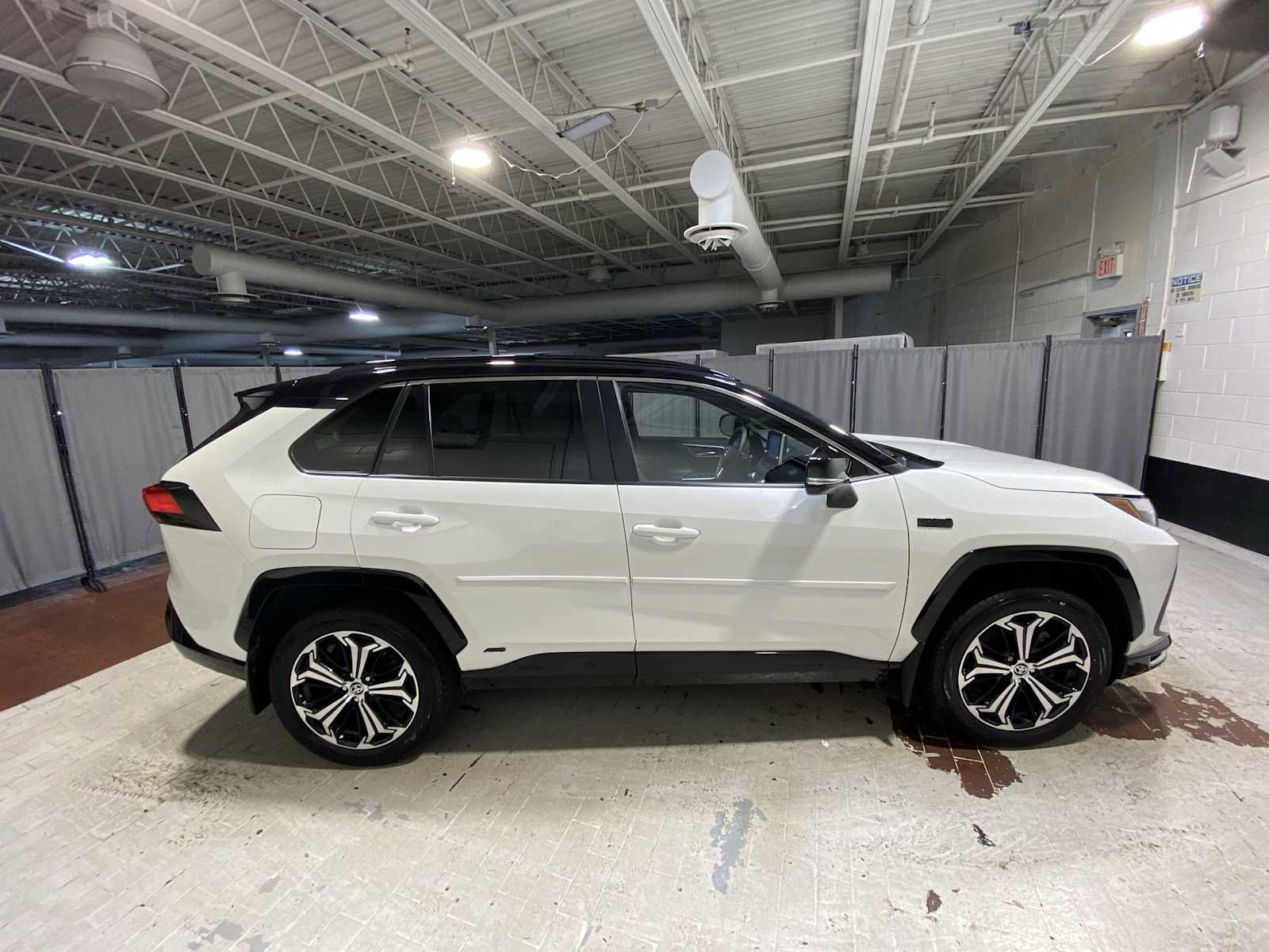 2022 Toyota RAV4 XSE