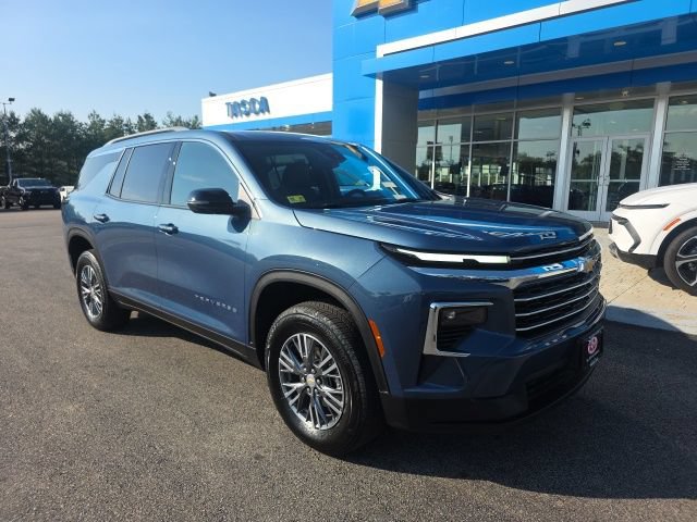Used 2026 Chevrolet Traverse LT