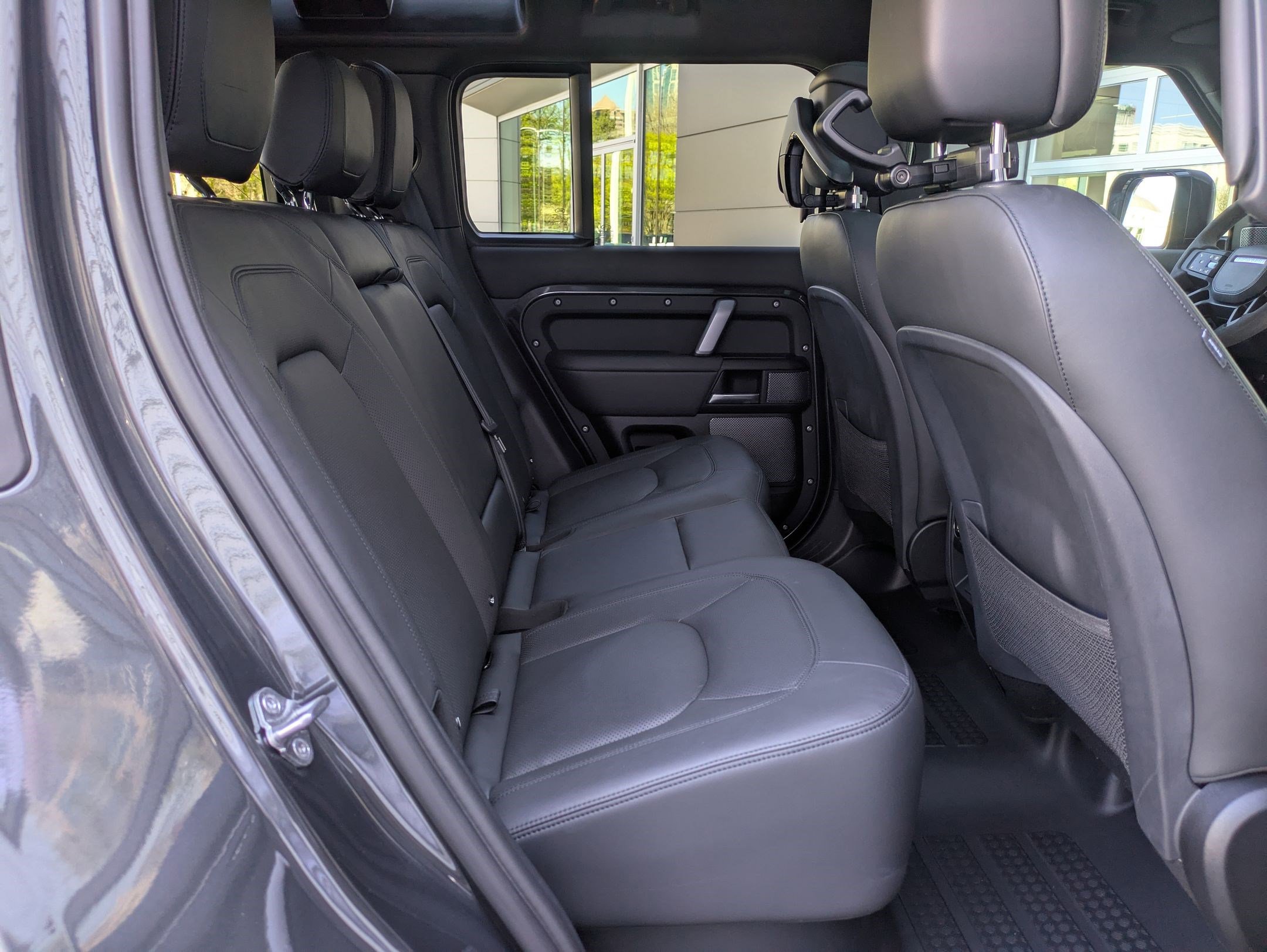 2024 Land Rover Defender 110 Carpathian Edition