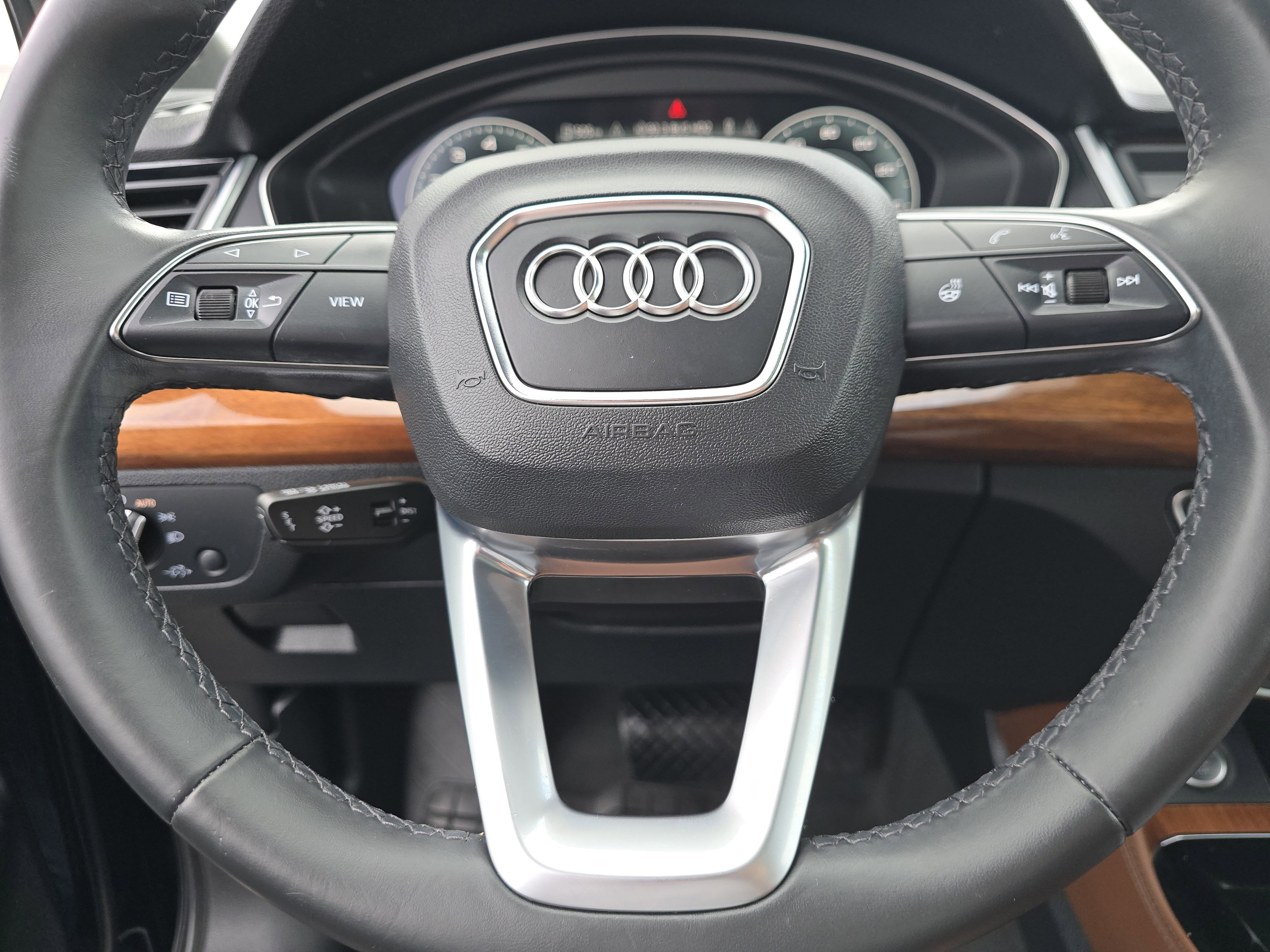 2023 Audi Q5 2.0T Premium Plus