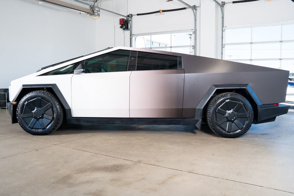 2024 Tesla Cybertruck AWD Crew Cab