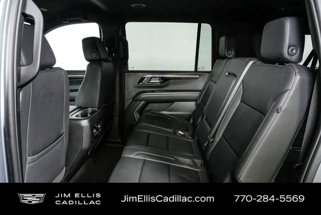 2025 Chevrolet Suburban LT