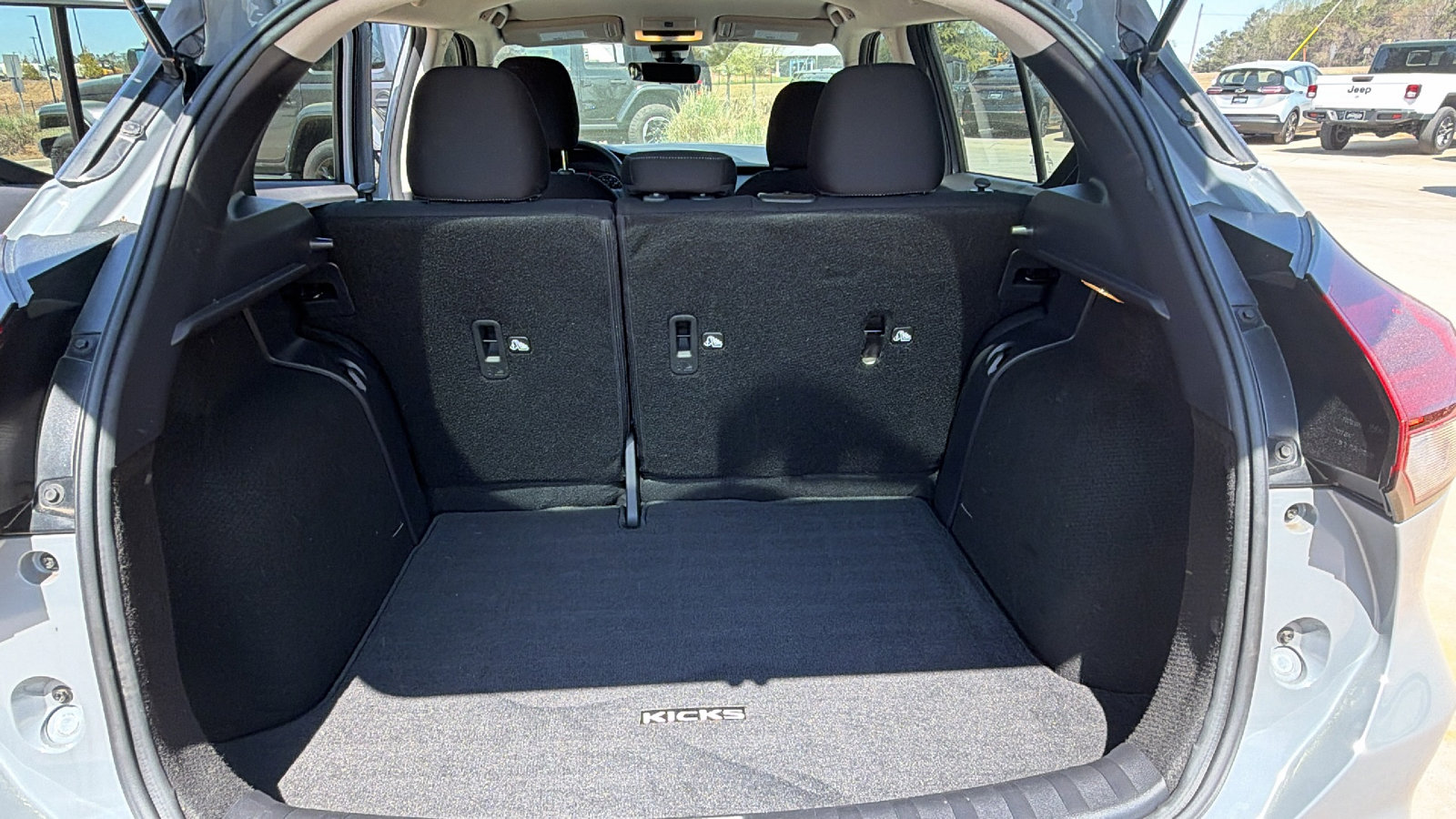 2024 Nissan Kicks SV