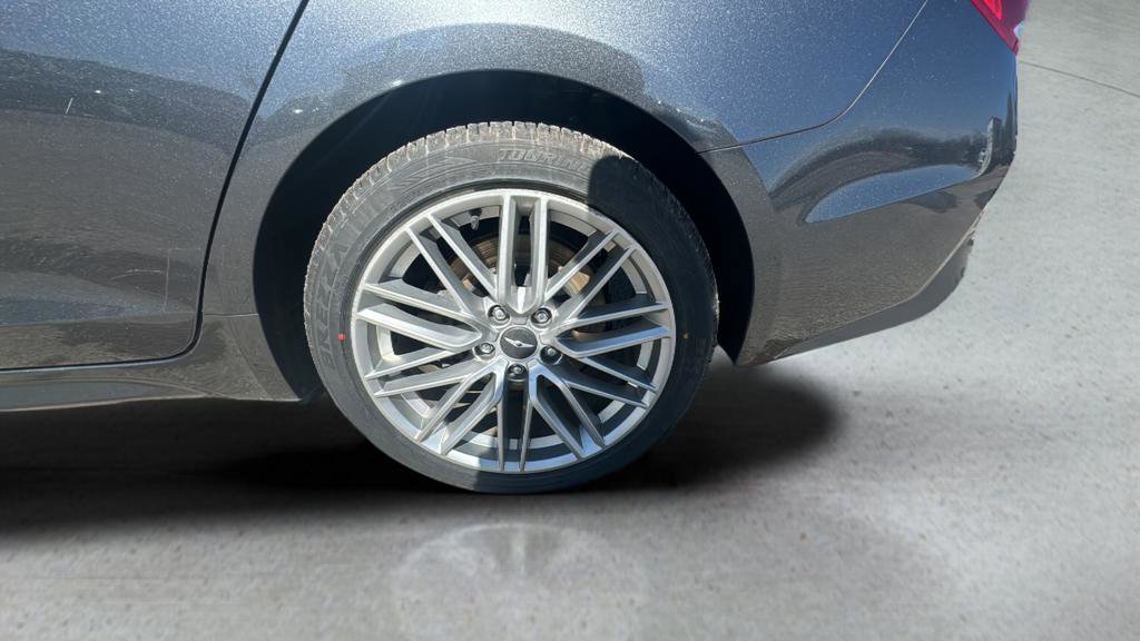 2020 Genesis G70 2.0T