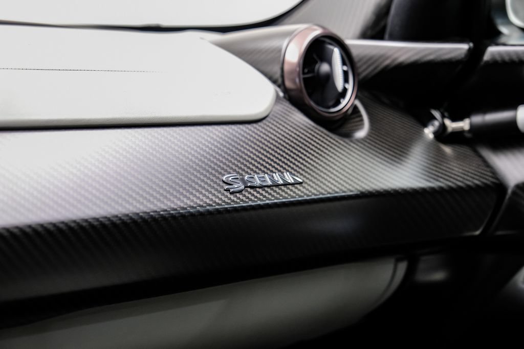 Used 2019 McLaren Senna photo 32