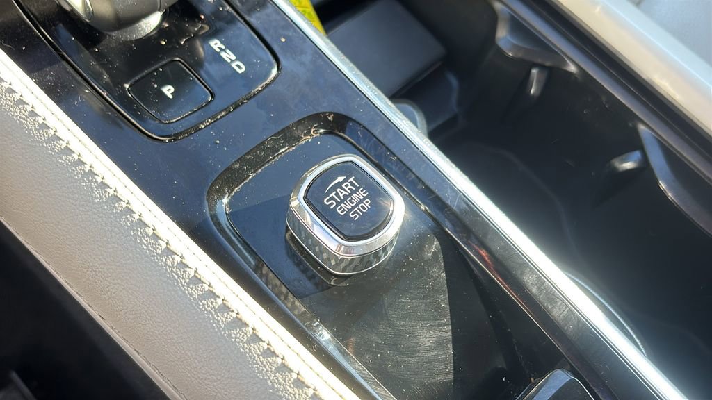 2023 Volvo Xc90 B5 Plus