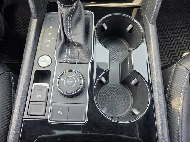 2023 Volkswagen Atlas Cross Sport SEL R-Line