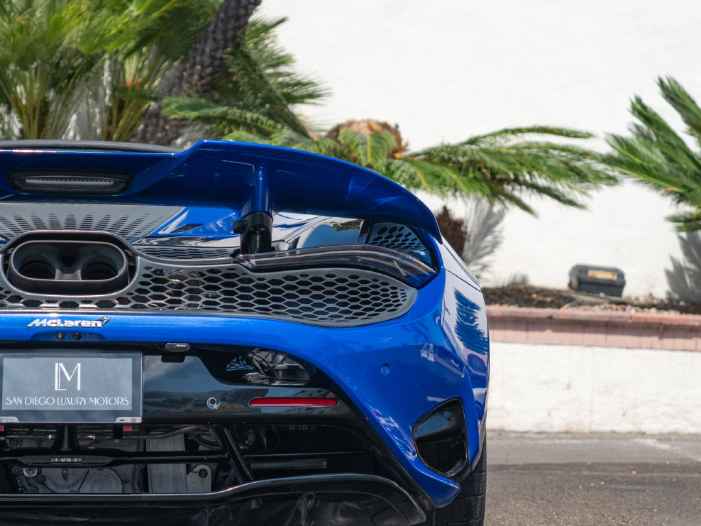 Used 2025 McLaren 750S Spider photo 34