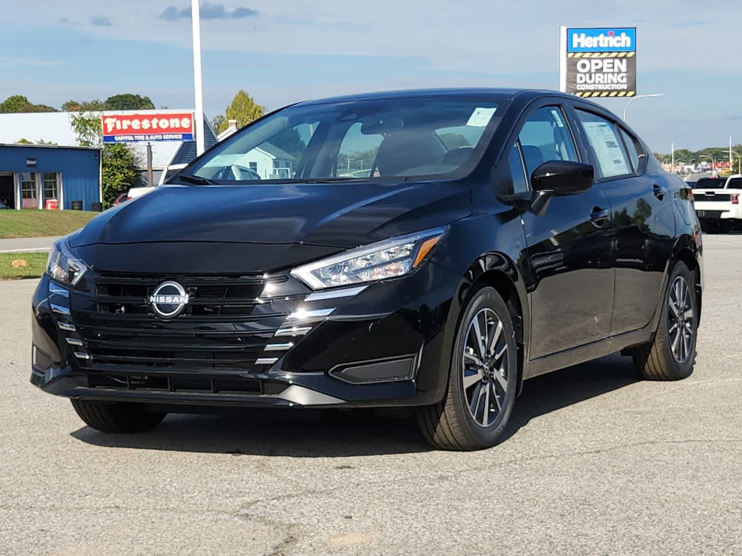 Used 2025 Nissan Versa SV w/ Trunk Package
