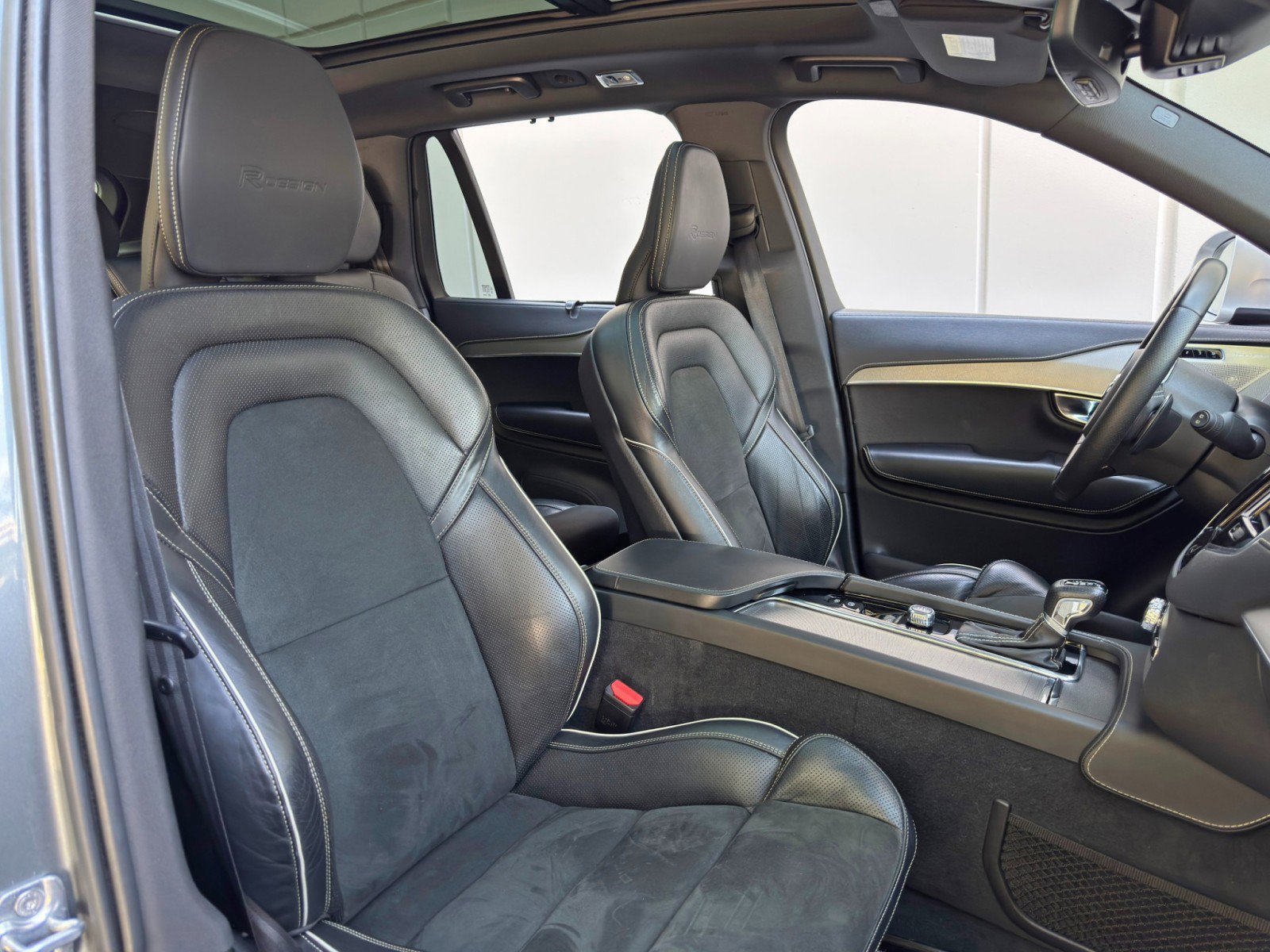 2019 Volvo Xc90 T6 R-Design