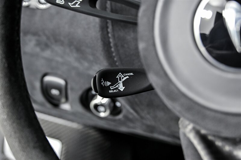 Used 2020 McLaren 720S Performance photo 27