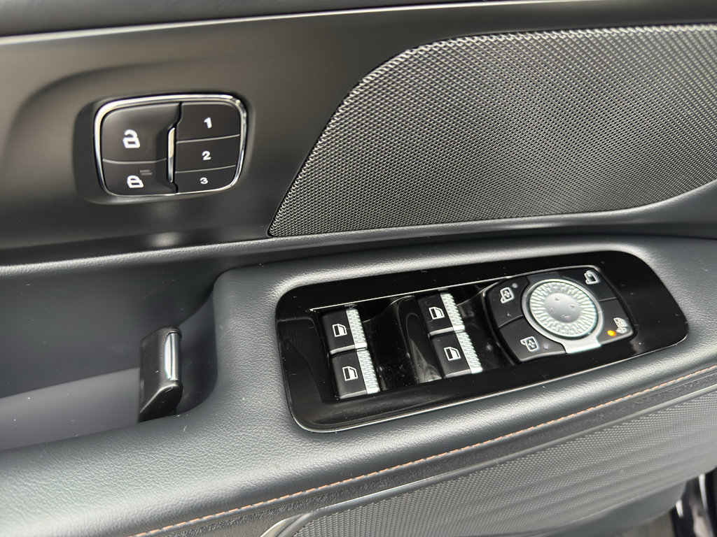 2025 Lincoln Nautilus Premier