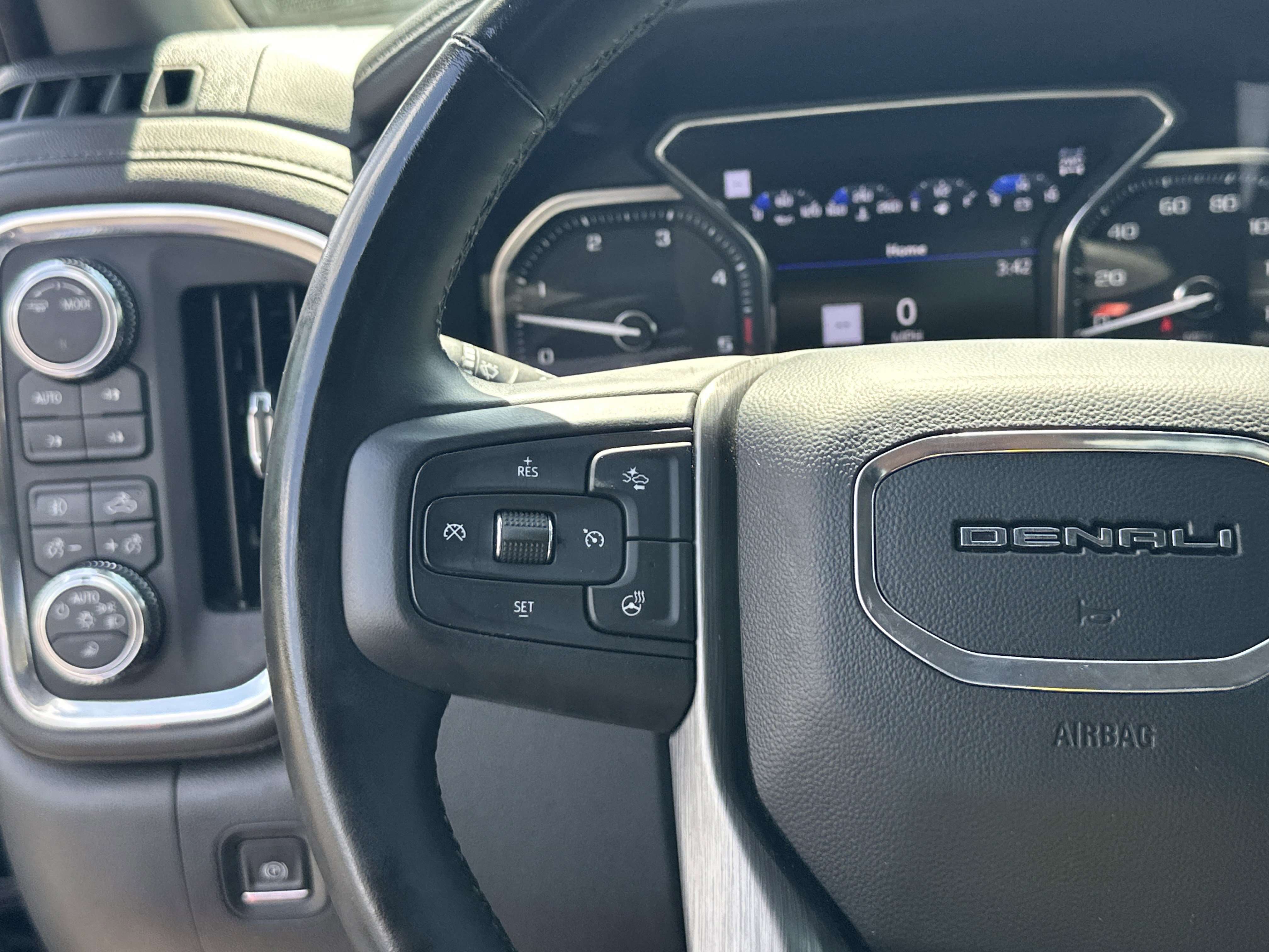 2023 GMC Sierra 2500 Denali