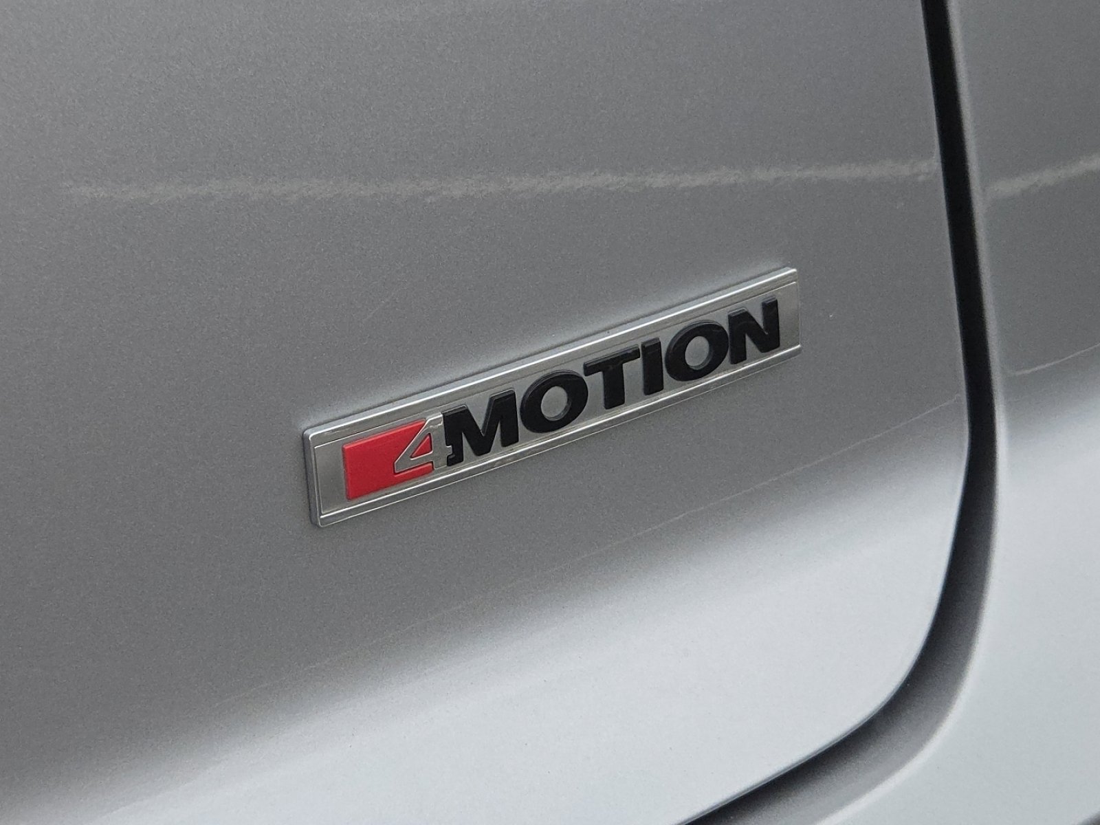 2022 Volkswagen Atlas Cross Sport SEL Premium R-Line