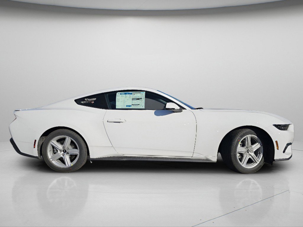 2026 Ford Mustang Premium