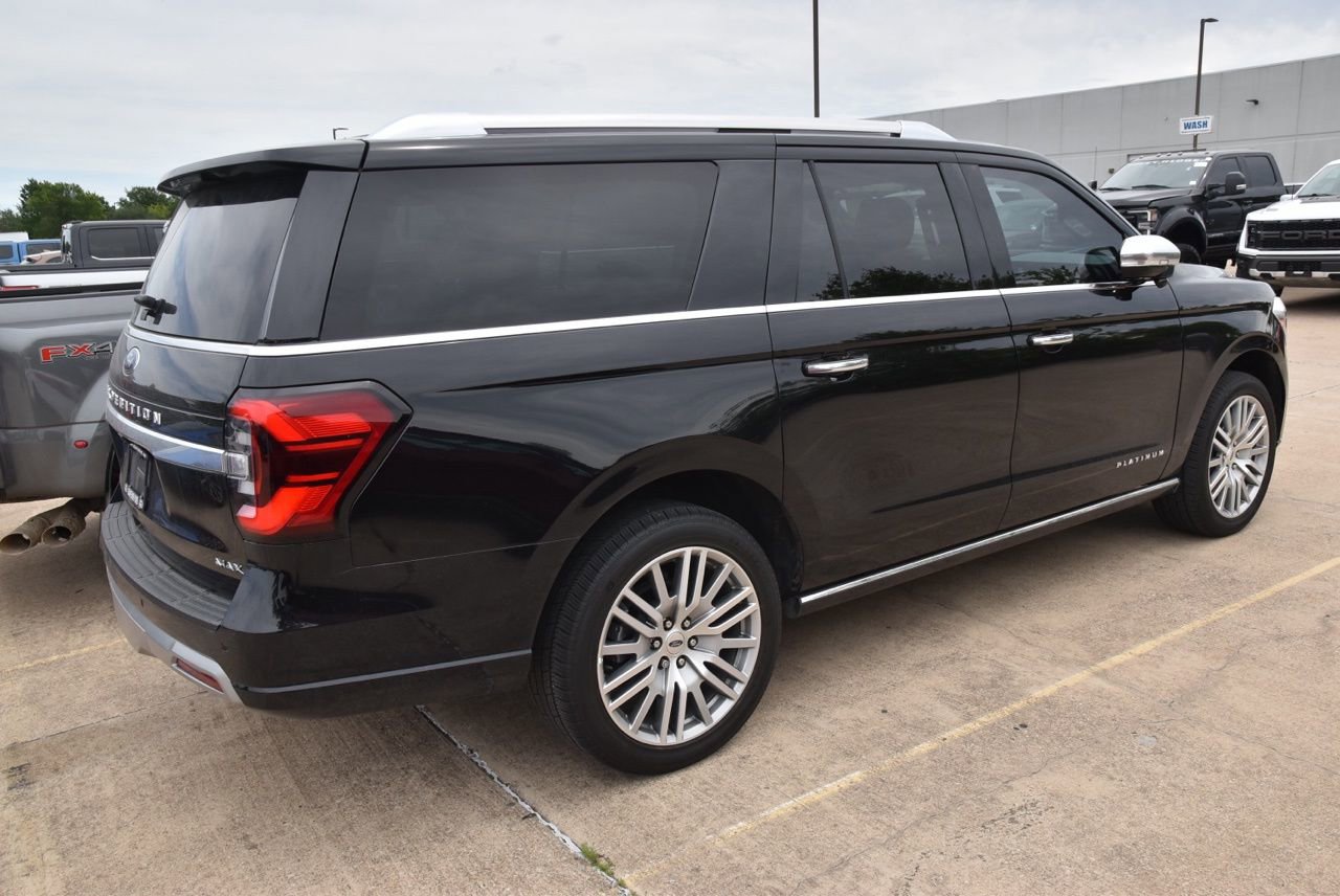 2023 Ford Expedition Max Platinum