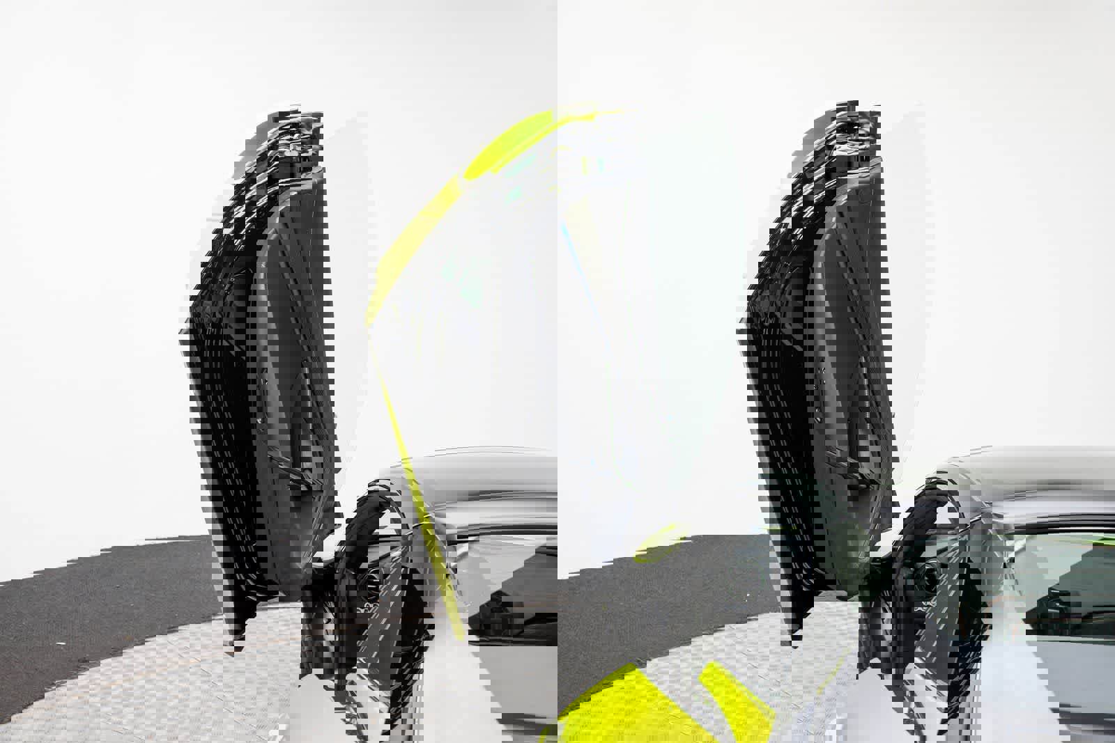 Used 2023 McLaren 720S Performance photo 24