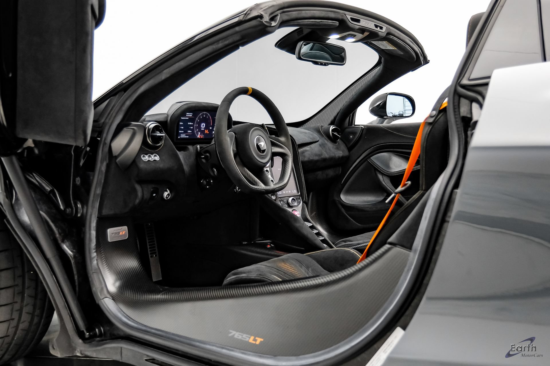 Used 2022 McLaren 765LT photo 48