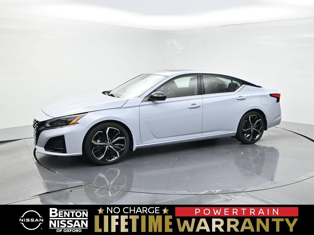 Used 2023 Nissan Altima 2.5 SR w/ SR Premium Package