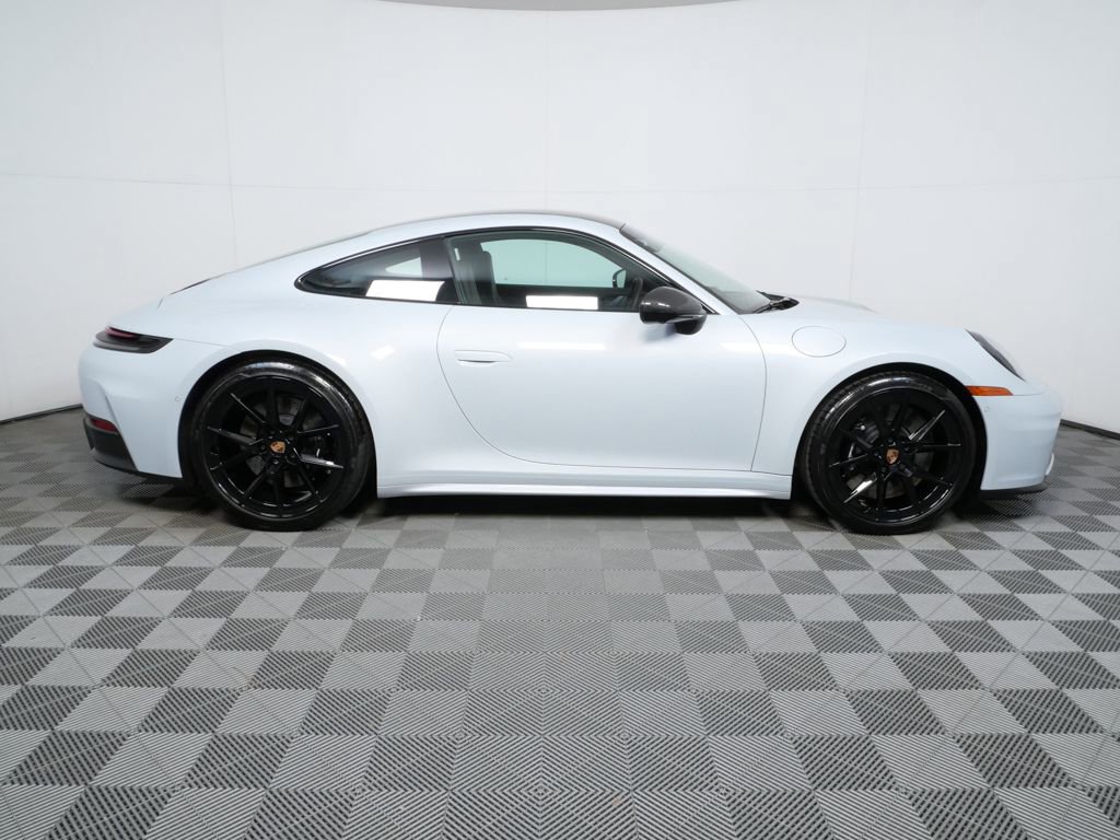 2025 Porsche 911 Carrera S