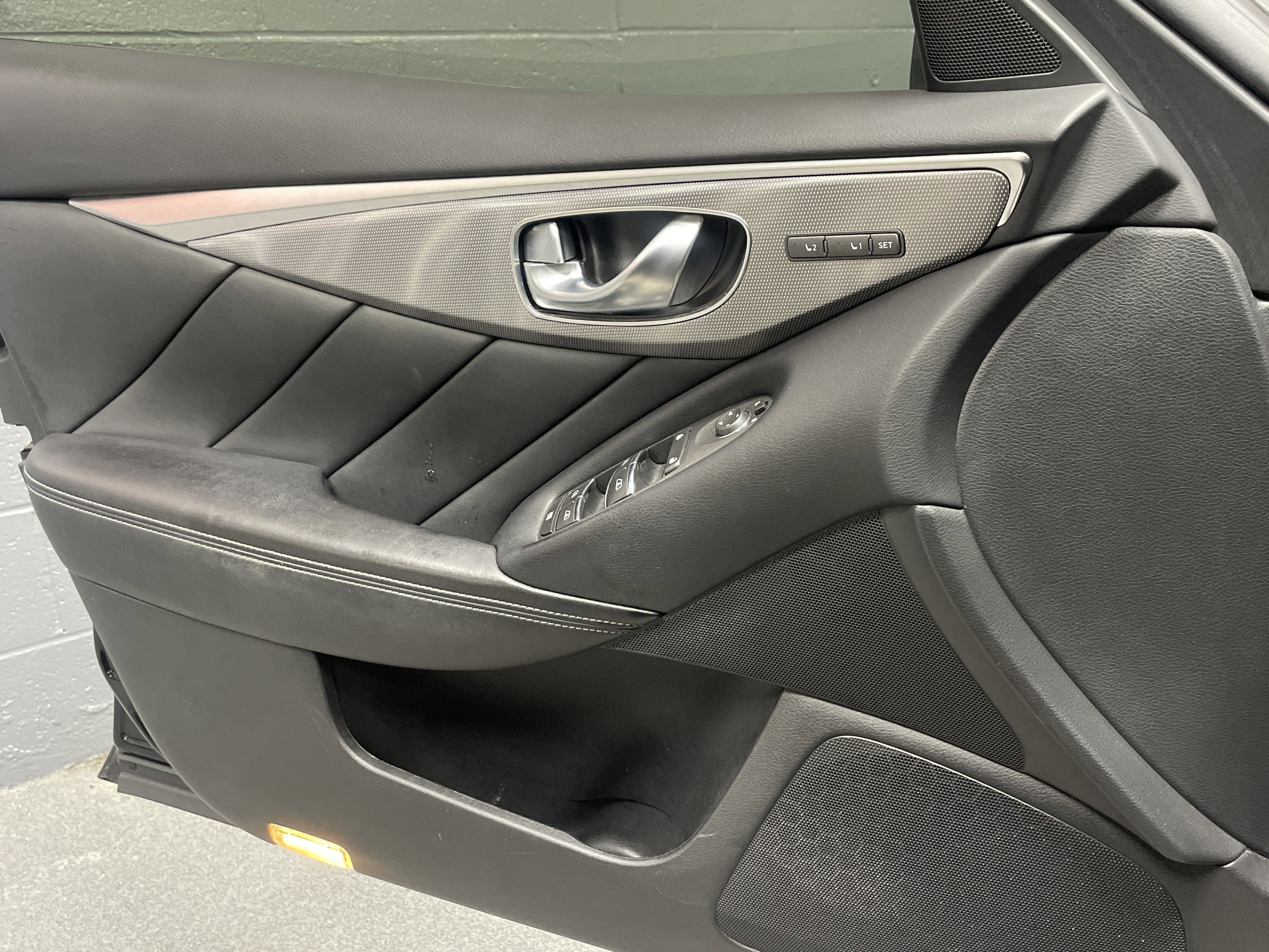 2016 INFINITI Q50 Premium