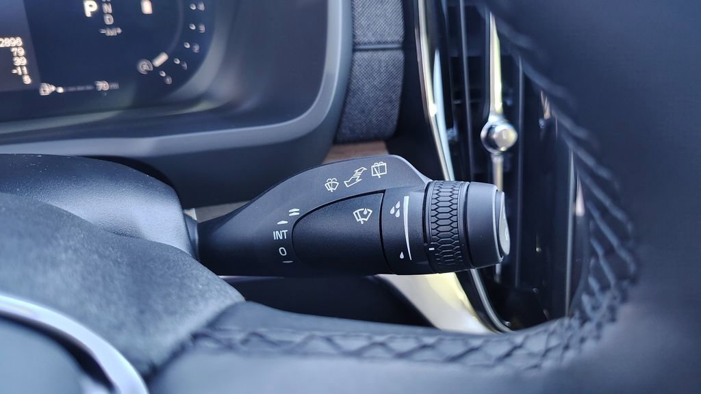 2026 Volvo Xc90 B6 Plus